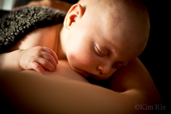 Newborn-skin-on-skin