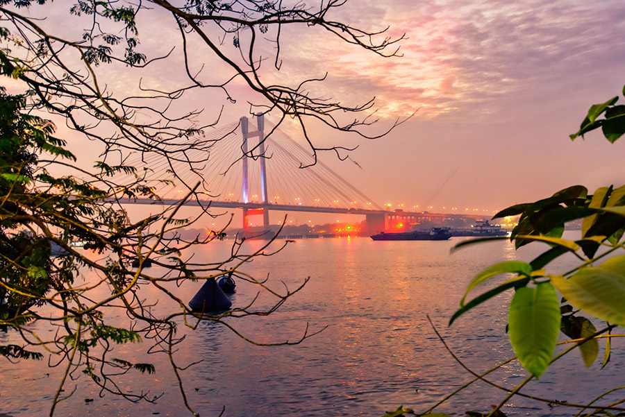 03.-Sun-sets-on-the-River-Hooghly